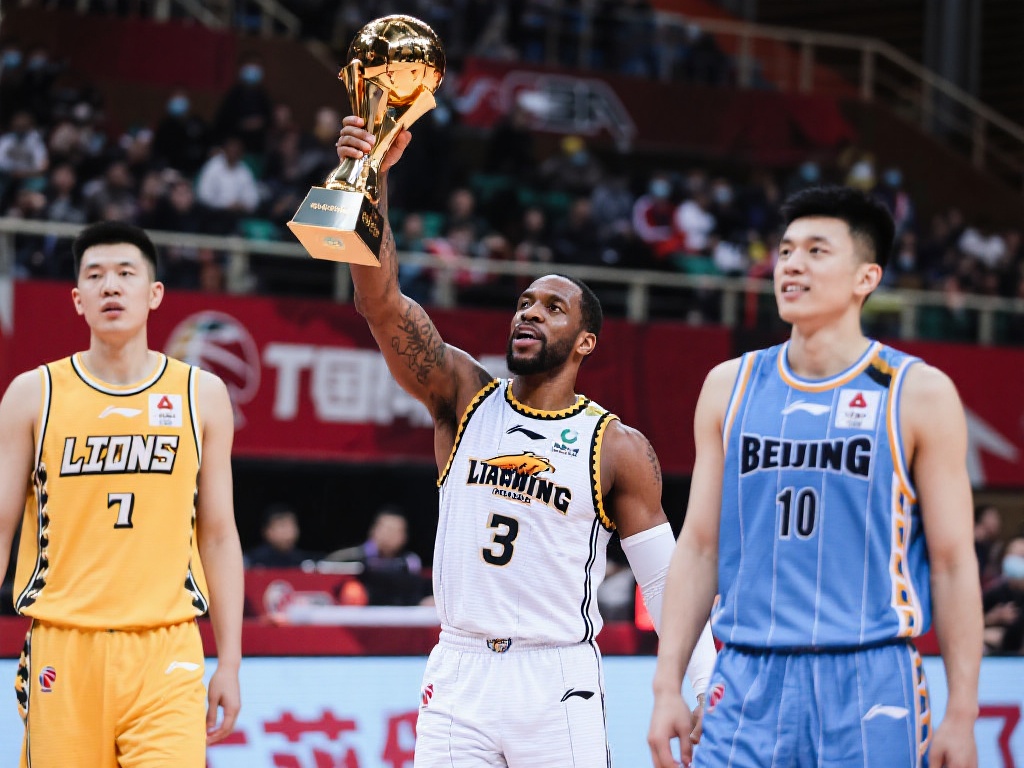 赛提供了更 赛提供了更