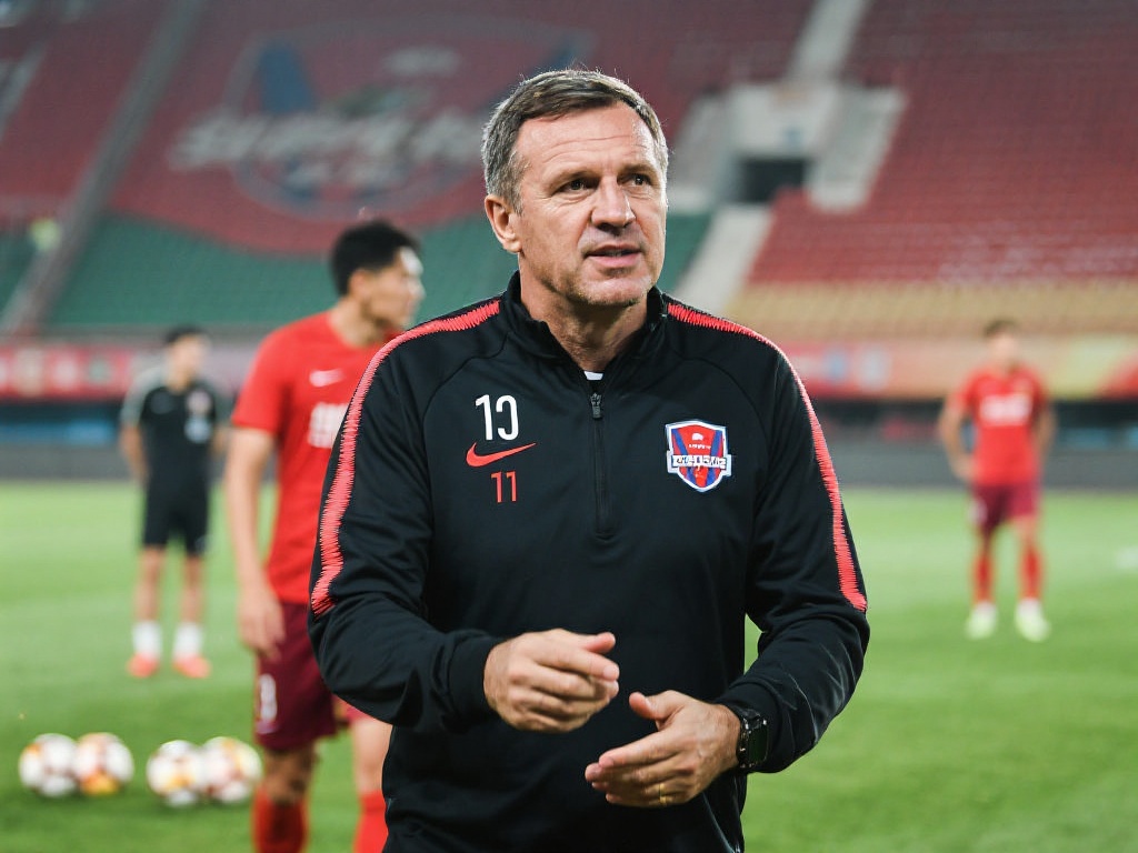 拉克坐镇 拉克坐镇