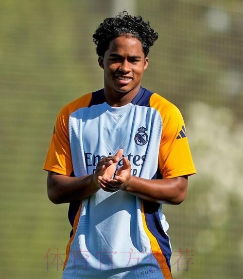 西媒:恩德里克已适应皇马生活 俱乐部对他非常满意 西媒:恩德里克已适应皇马生活 俱乐部对他非常满意